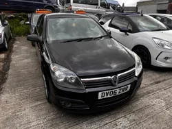 Black Used 2006 Vauxhall Astra SRi Hatchback | £1,790