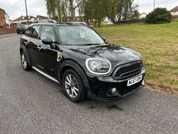 Black Used 2017 Mini Cooper Countryman SUV | £13,695 (Fair price)