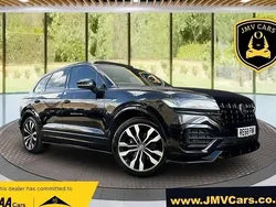 Black Used 2018 VW Touareg R-line SUV | £27,975 (Expensive)