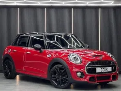 Red Used 2019 Mini Cooper S Hatch Hatchback | £16,990 (Fair price)