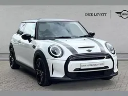White Used 2023 Mini Cooper S Level 3 Hatchback | £19,295 (A bit pricey)