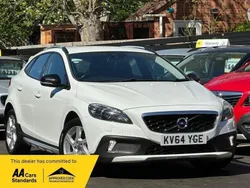 White Used 2014 Volvo V40 CC Estate | £5,699 (Fair price)