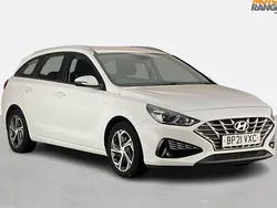 White Used 2021 Hyundai i30 SE Estate | £9,795 (Good price)