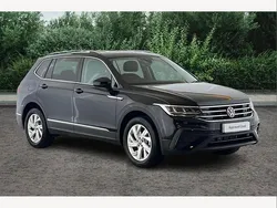 Black Used 2025 VW Tiguan Allspace Life SUV | £29,990 (Good price)