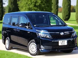 Black Used 2015 Toyota Voxy Play MPV | £13,595