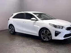 White Used 2019 Kia Ceed 3 Hatchback | £10,999 (Fair price)