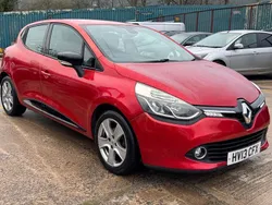 Red Used 2013 Renault Clio IV Dynamique Hatchback | £1,999 (Fair price)