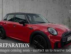 Chili red Used 2022 Mini Cooper Comfort Hatchback | £16,279 (Fair price)