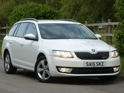 White Used 2015 Skoda Octavia Business Line Estate | £4,450 (Fair price)