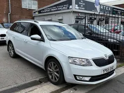 White Used 2015 Skoda Octavia SE L Estate | £8,250 (Fair price)