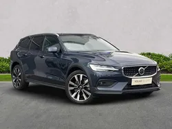 Used 2022 Volvo V60 CC Ultimate Estate | £32,875 (A bit pricey)