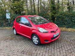 Red Used 2009 Toyota Aygo Hatchback | £950 (Super price)