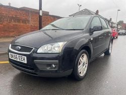 Black Used 2006 Ford Focus Ghia Hatchback | £695 (Good price)