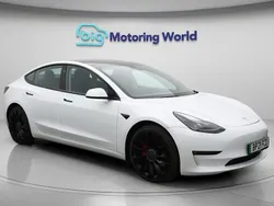 White Used 2021 Tesla Model 3 Performance Sedan | £22,000 (Fair price)
