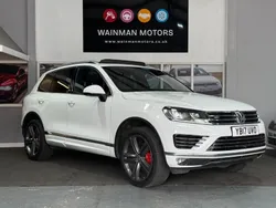 White Used 2017 VW Touareg R-line Plus SUV | £18,399 (Fair price)