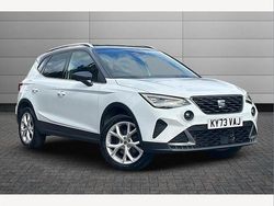 White with grey roof Used 2023 Seat Arona FR SUV | £12,990 (Fair price)