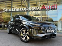 Black Used 2025 Audi Q6 e-tron S-Line SUV | £51,990 (Super price)