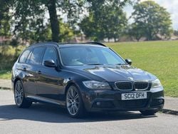 Black Used 2012 BMW 318 Sport Line Estate | £3,495 (Good price)