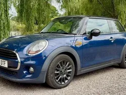Blue Used 2016 Mini Cooper Hatch Hatchback | £6,482 (Fair price)
