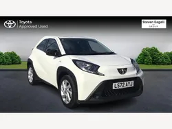 White Used 2022 Toyota Aygo PURE Hatchback | £10,724 (Fair price)