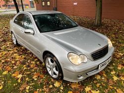 Silver Used 2006 Mercedes C180 Avantgarde Sedan | £2,698 (Fair price)