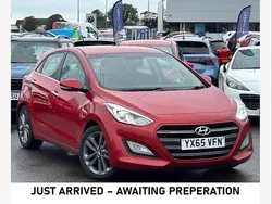 Red Used 2015 Hyundai i30 Premium Hatchback | £7,225 (Fair price)