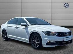 White Used 2016 VW Passat R-line Sedan | £14,450 (Fair price)