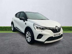 White/black Used 2020 Renault Captur Iconic SUV | £11,499 (Fair price)