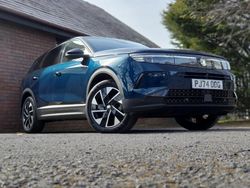 Blue Used 2024 Vauxhall Grandland X GSe SUV | £26,995