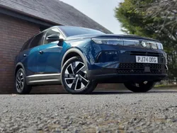 Blue Used 2024 Vauxhall Grandland X GSe SUV | £26,995