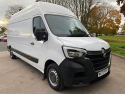 White Used 2020 Renault Master Business MPV | £9,435 (Fair price)