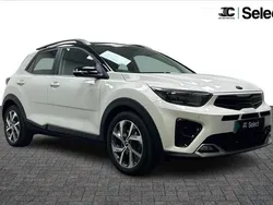 White Used 2021 Kia Stonic 4 SUV | £16,300 (Fair price)