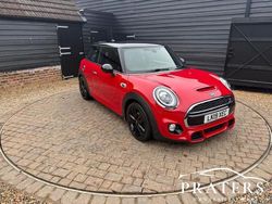 Red Used 2019 Mini Cooper S Hatch Hatchback | £13,000 (Super price)