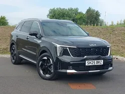 Premium metallic midnight black New 2025 Kia Sorento 2 SUV | £42,998 (Fair price)