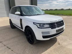 White Used 2015 Land Rover Range Rover Vogue SUV | £20,950 (Fair price)