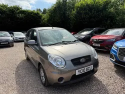 Silver Used 2010 Kia Picanto 2 Hatchback | £1,795 (Fair price)