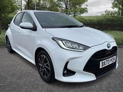 White Used 2024 Toyota Yaris Hybrid Design Hatchback | £18,495 (Good price)