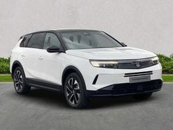 White New 2025 Vauxhall Grandland X SUV | £27,990 (Fair price)