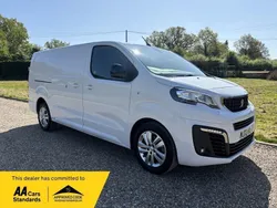 White Used 2022 Peugeot Expert Premium Van | £12,990 (Fair price)