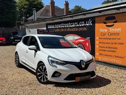 White Used 2020 Renault Clio V Iconic Hatchback | £9,184 (Fair price)