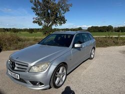Silver Used 2009 Mercedes C250 Estate | £3,250 (Good price)