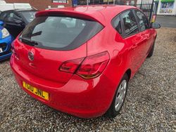 Red Used 2010 Vauxhall Astra Hatchback | £1,999 (Expensive)