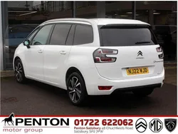 White Used 2022 Citroën C4 SpaceTourer Shine MPV | £19,490 (Fair price)