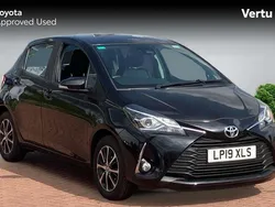 Black Used 2019 Toyota Yaris Hatchback | £11,497 (Fair price)