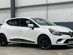 White Used 2018 Renault Clio IV Dynamique Hatchback | £4,500 (Fair price)