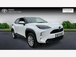 White Used 2023 Toyota Yaris Hybrid Hatchback | £20,625 (A bit pricey)