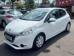 White Used 2015 Peugeot 208 Access Hatchback | £4,245 (Fair price)