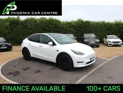 White Used 2022 Tesla Model Y Long Range SUV | £23,795 (Fair price)