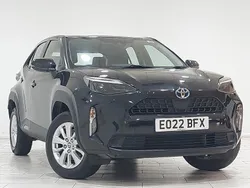 Black Used 2022 Toyota Yaris Hybrid Estate | £19,498 (Good price)