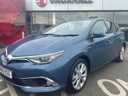 Blue Used 2016 Toyota Auris Hybrid Hatchback | £11,443 (Fair price)